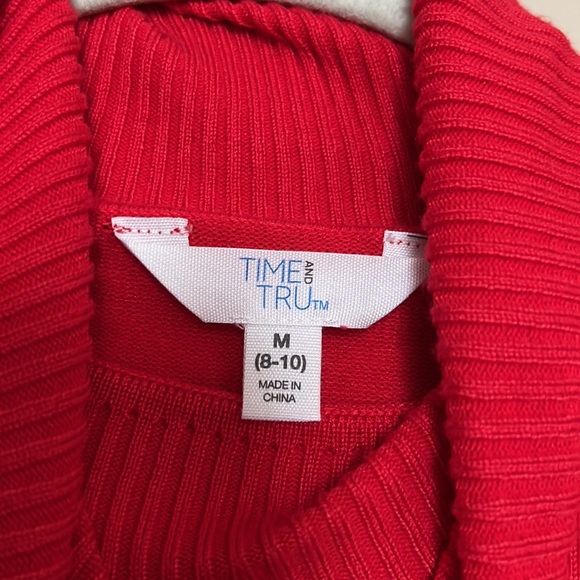 Red sweater - Picture 2 of 2